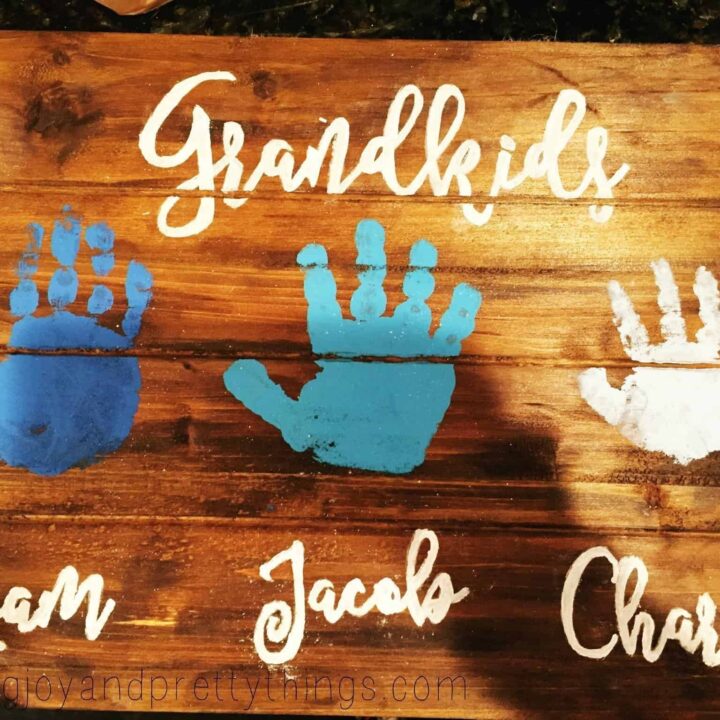 Over 25 DIY Gift Ideas for Grandparents | Grandparent gifts, Christmas diy,  Homemade christmas gifts