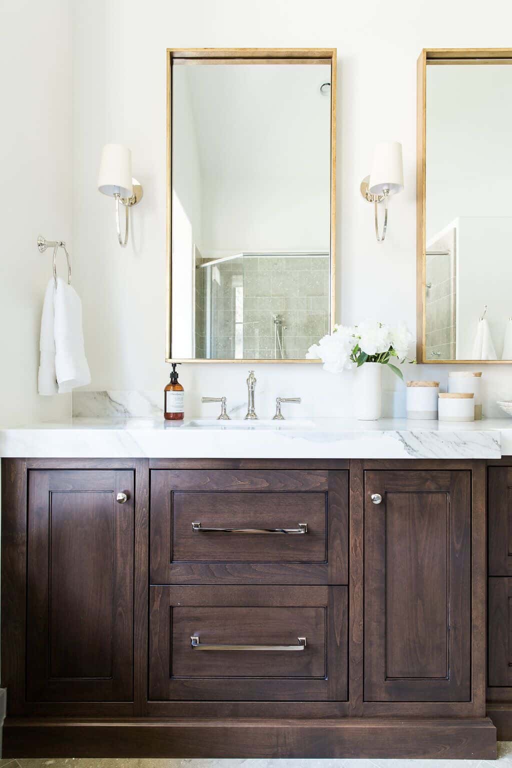 How to Decorate a Bathroom with a Brass Finish